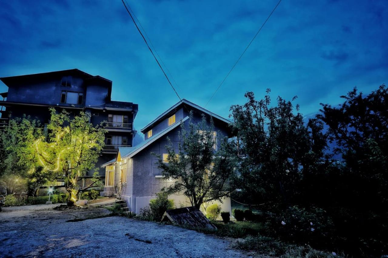 Вилла Grey Moustache 4Bhk Манали Экстерьер фото